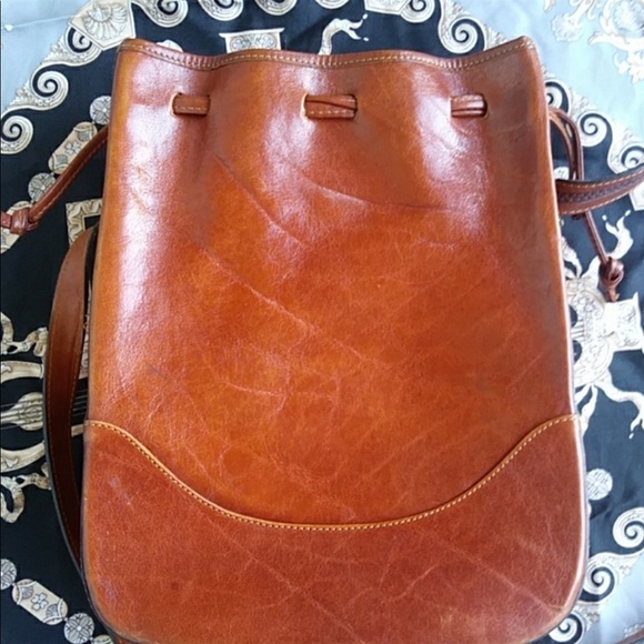 Oroton Authentic Australia Cowhide Bucket Bag - Picture 7 of 8